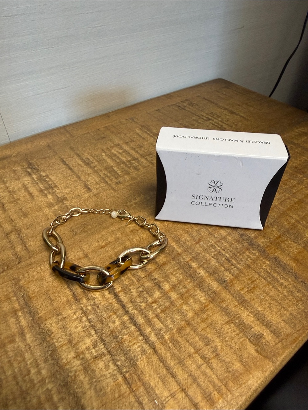 Avon Gold Coast Link Flex Bracelet